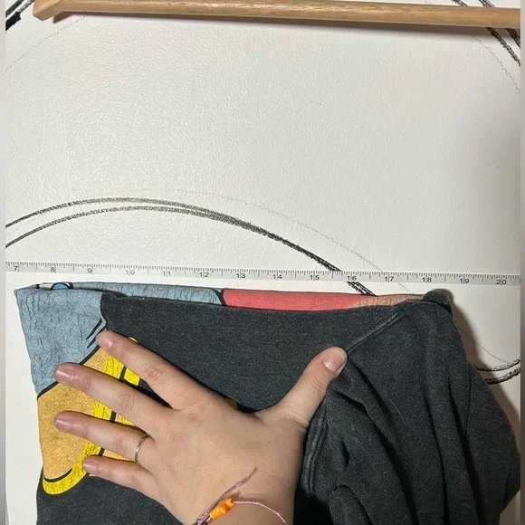 Disney Dumbo Dark Gray Graphic Hoodie, Vintage Feel, Size Medium - Picture 8 of 8